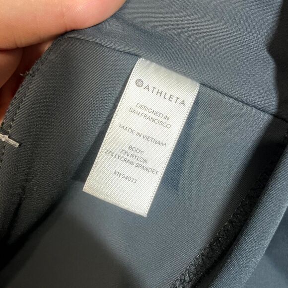 Athleta Stellar Crop Pant Womens XL Grey Ankle Length Zip Pocket Athleisure - Picture 7 of 9